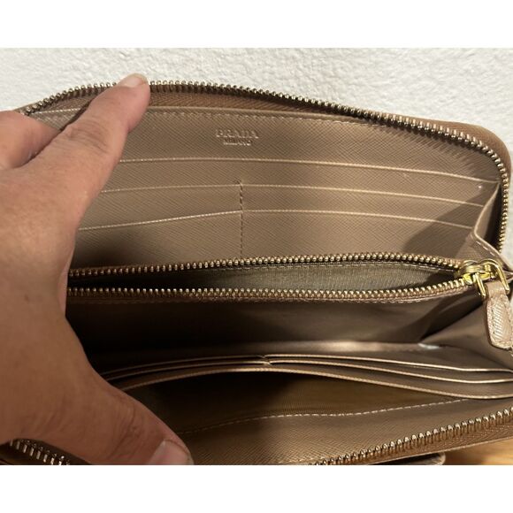 PRADA Beige Saffiano Leather Fiocco Bow Long Wallet GUC - Picture 5 of 7